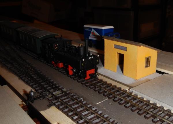 Sommerhubermuehle Wartehaeuschen kl